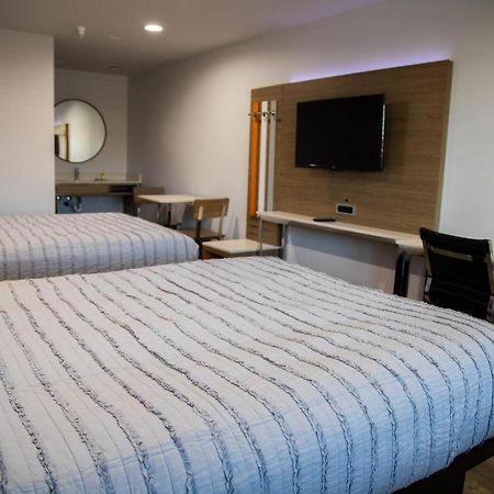 Pico Rivera Inn And Suites Екстериор снимка